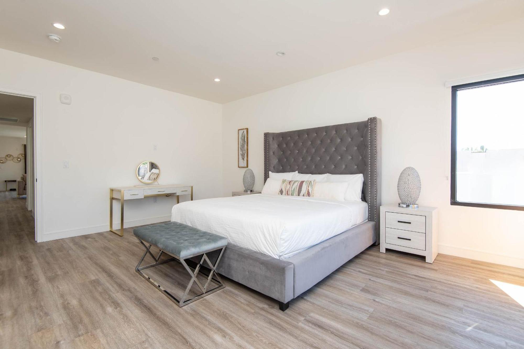 Regency Modern Apartments Glendale Dış mekan fotoğraf