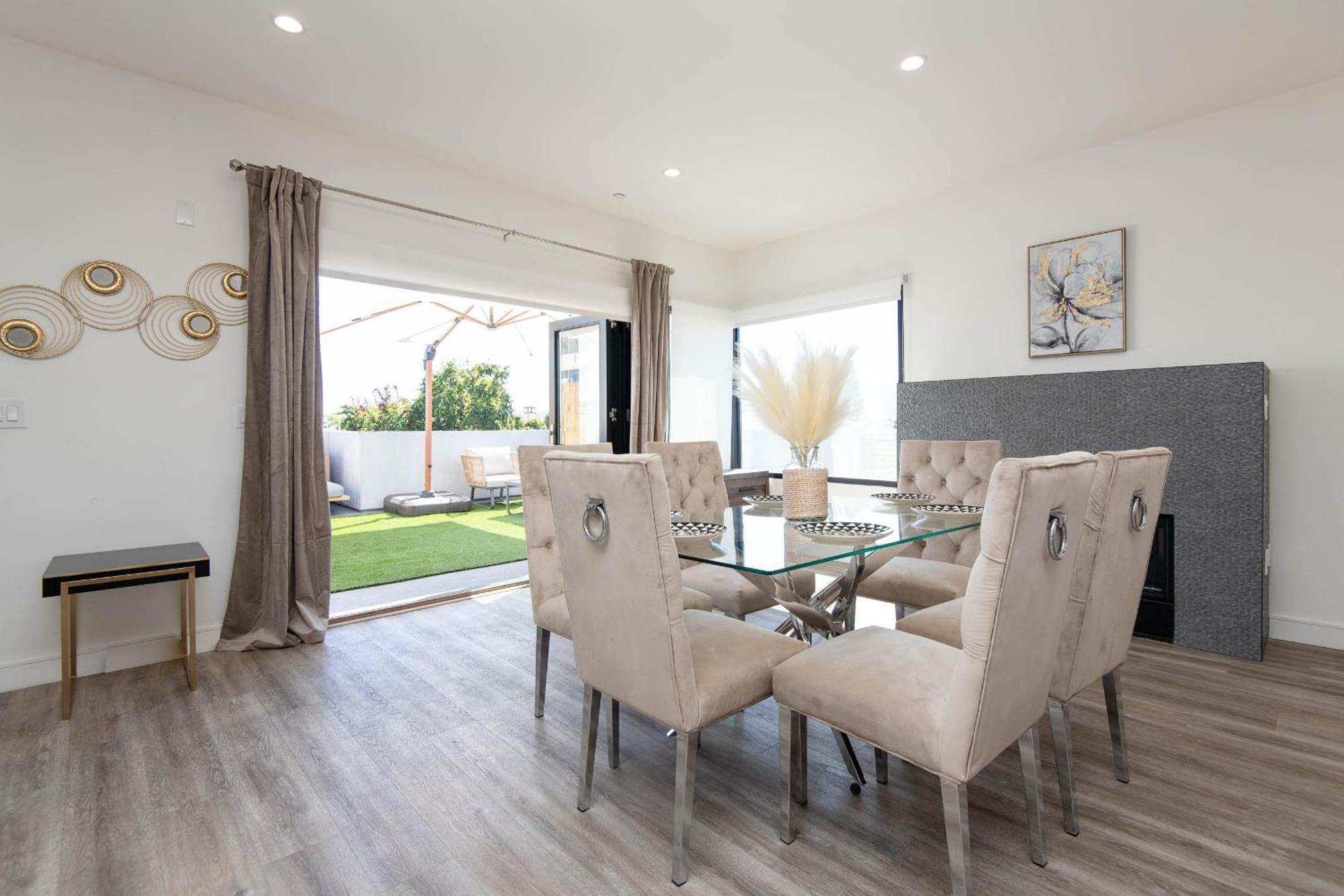 Regency Modern Apartments Glendale Dış mekan fotoğraf